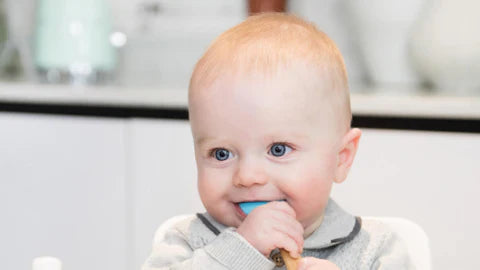 Annabel Karmel’s Top Weaning Tips: Spoon-led vs Baby-Led