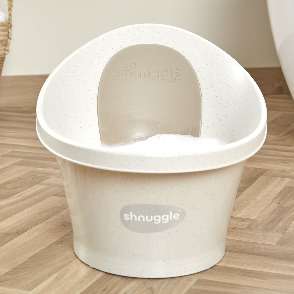 Shnuggle Baby Bath Tub, Suitable from Birth