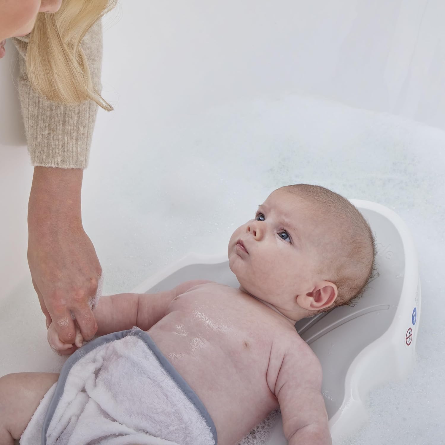 Shnuggle Newborn Bath Support | From 0-6 months