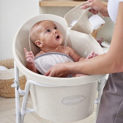 Shnuggle Baby Bath 0-12 months & Foldable Stand