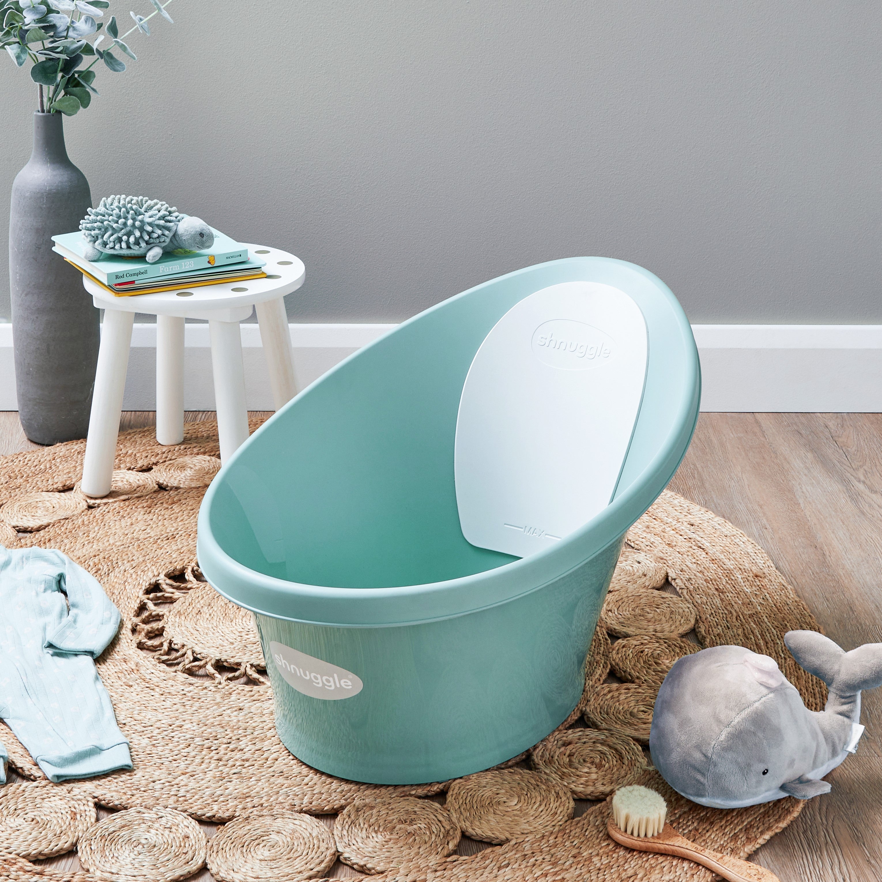 Shnuggle Baby Bath Tub, Suitable from Birth
