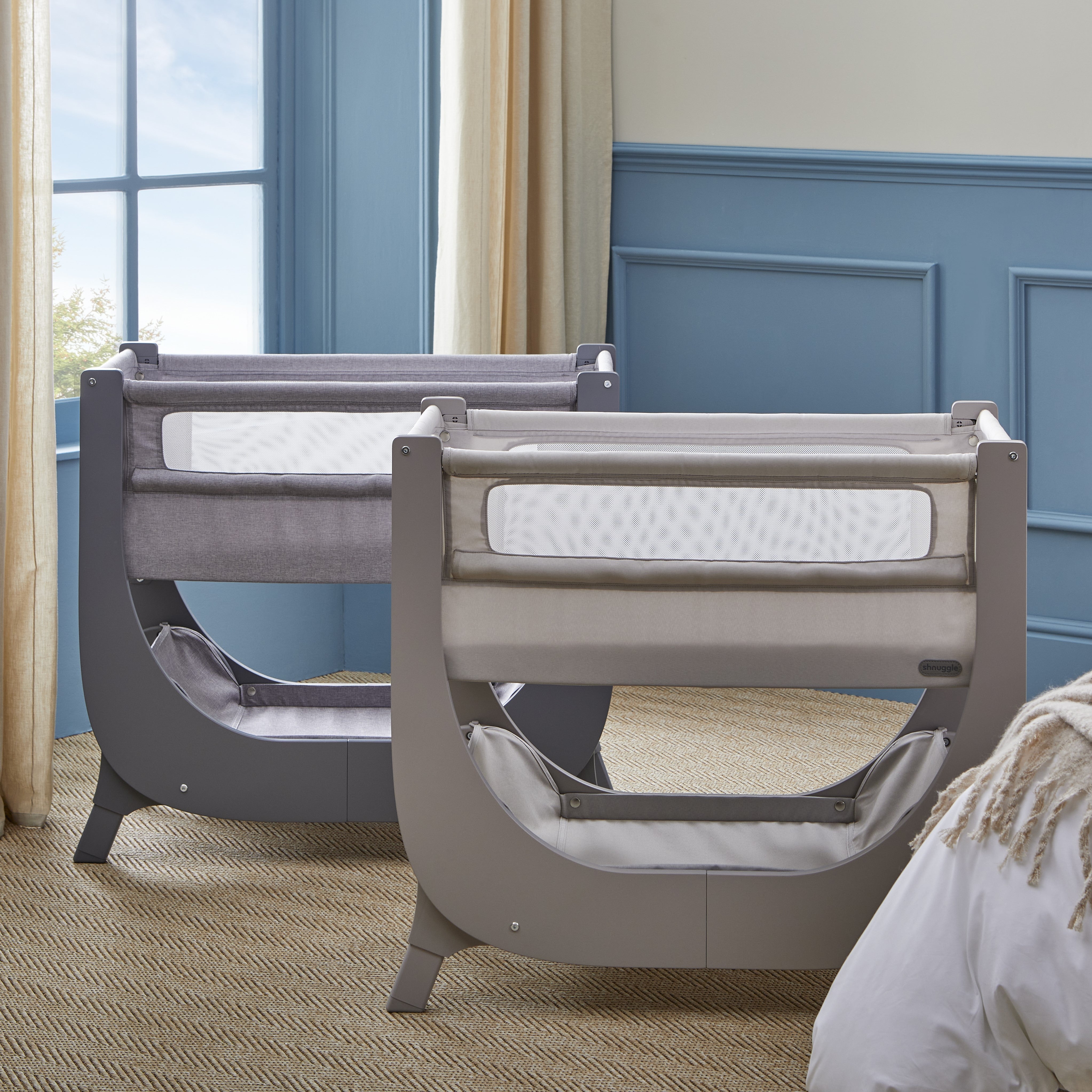Shnuggle Air Lite Bedside Bassinet | Reloved & Sanitized (Open Box)