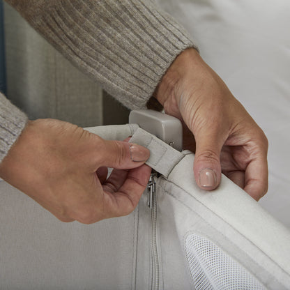 Shnuggle Air Lite Infant Bedside Bassinet