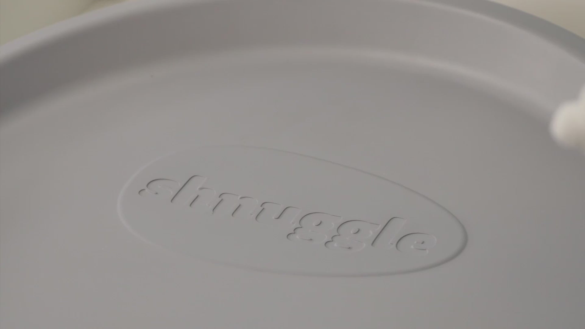 Load video: <p><span class="metafield-multi_line_text_field">Watch how the Squishy’s slanted support, soft PU comfort, and wipe-clean surface help keep baby steady and make every change simpler.</span></p>