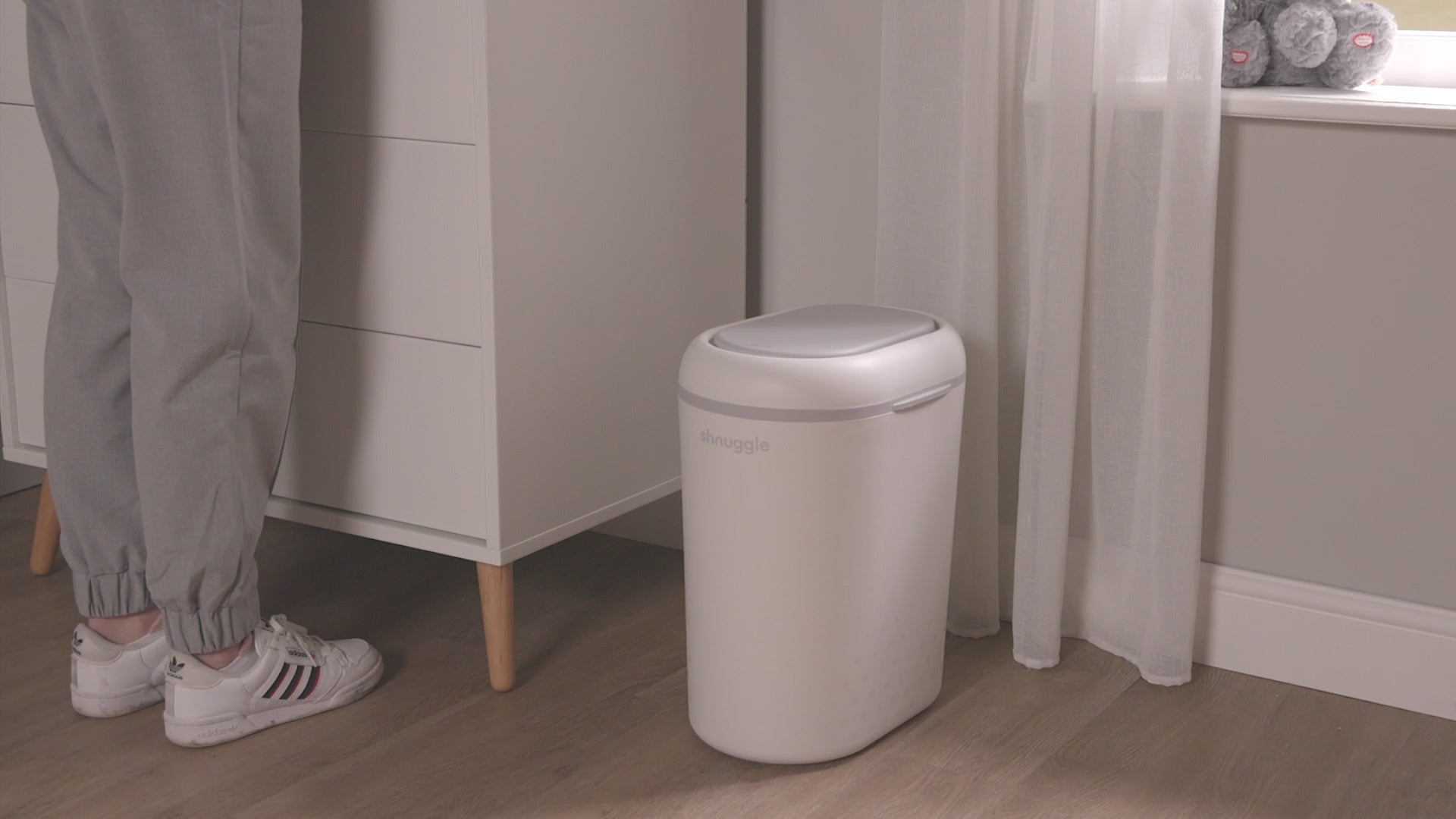 Shnuggle Eco-Touch Nappy Bin Diaper Pail